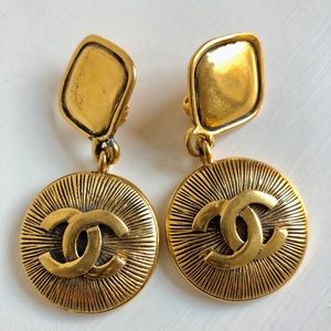 Chanel clip on earrings